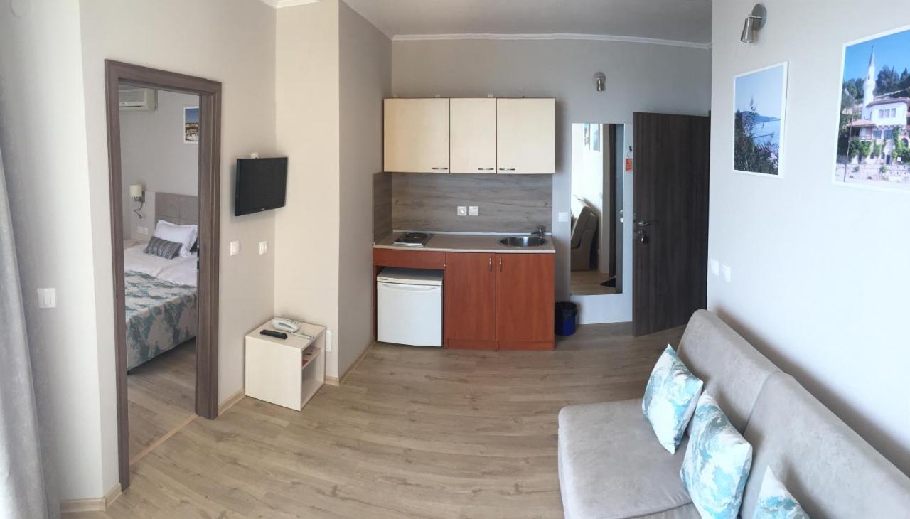 Helios Hotel Balcsik Kültér fotó