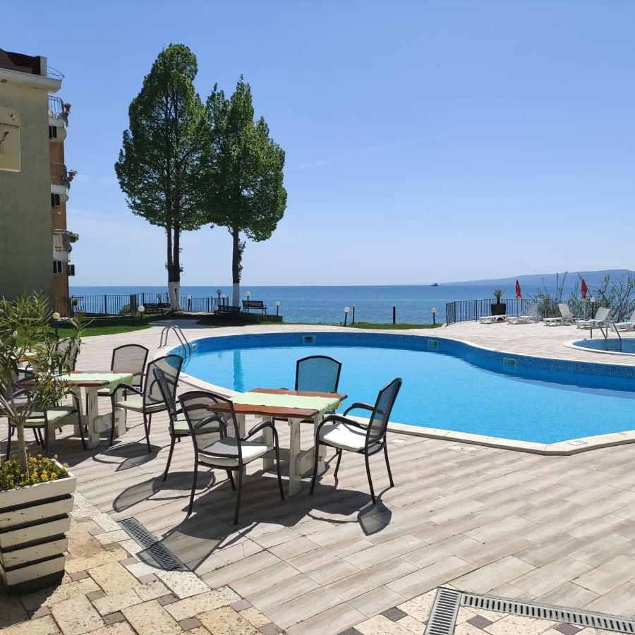 Helios Hotel Balcsik Kültér fotó