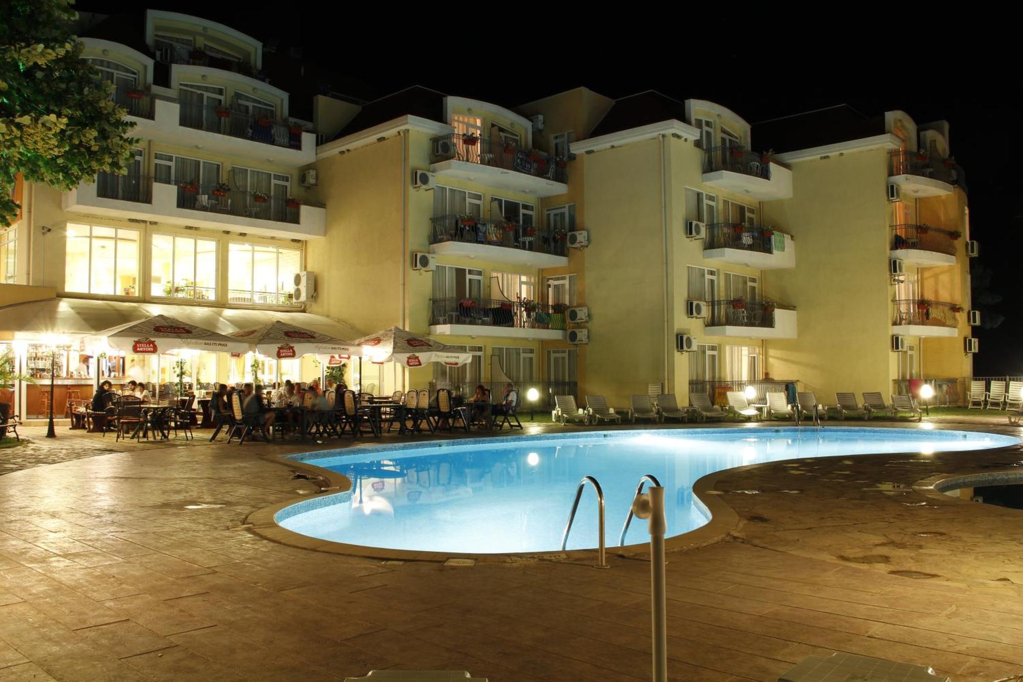 Helios Hotel Balcsik Kültér fotó