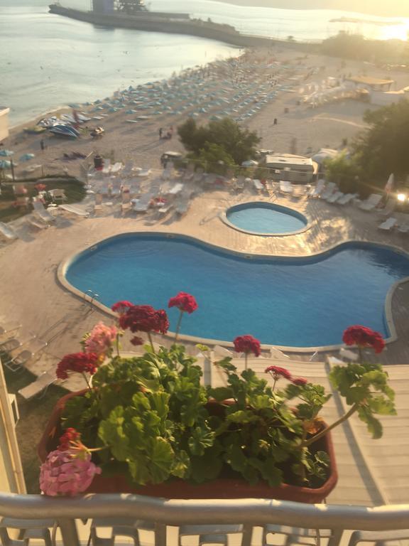 Helios Hotel Balcsik Kültér fotó