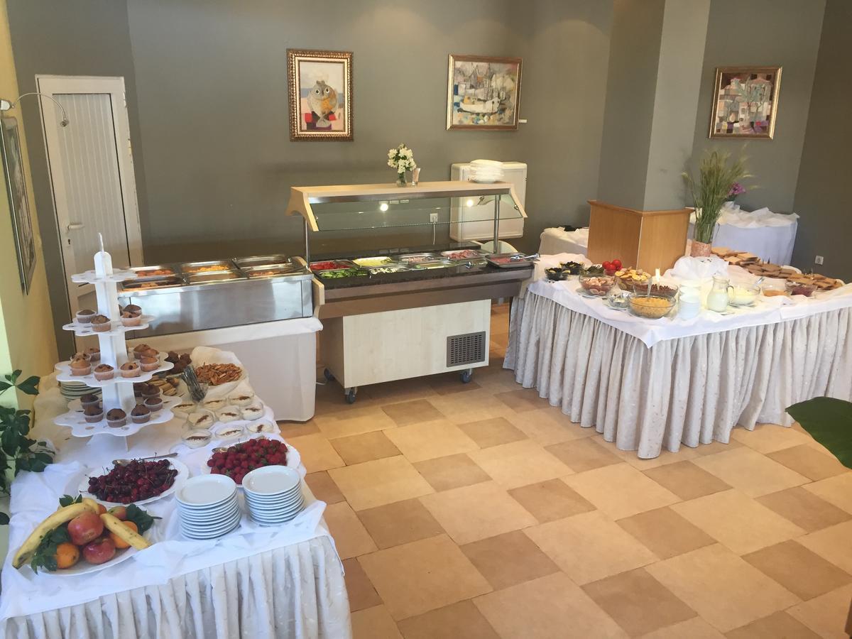 Helios Hotel Balcsik Kültér fotó